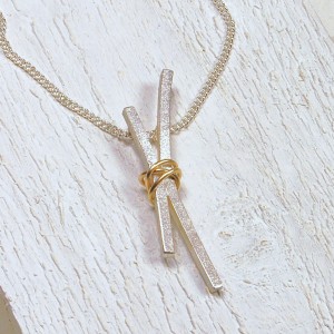 Sterling silver and gold kiss necklace 10035